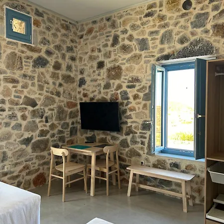 Filotimia Villa Schoinoussa Exterior photo